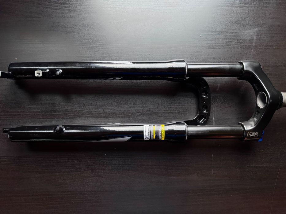 Części MTB widelec ZOOM hamulce hydrauliczne przerzutka Sride opony 29