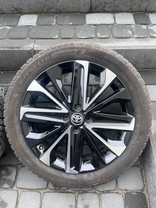 Toyota Aygo X opony i felgi originalne