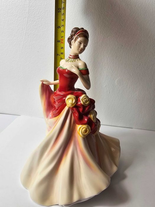 Figurka Porcelana Royal Doulton "AUTUMN BALL" HN5465 22 cm Anglia