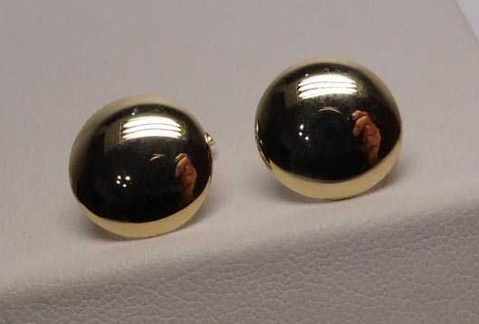 Złote kolczyki gładkie pastylki.