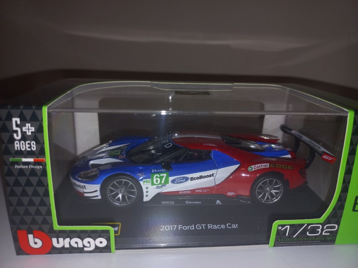 Bburago 2017 Ford GT nr 67, 24 hour race