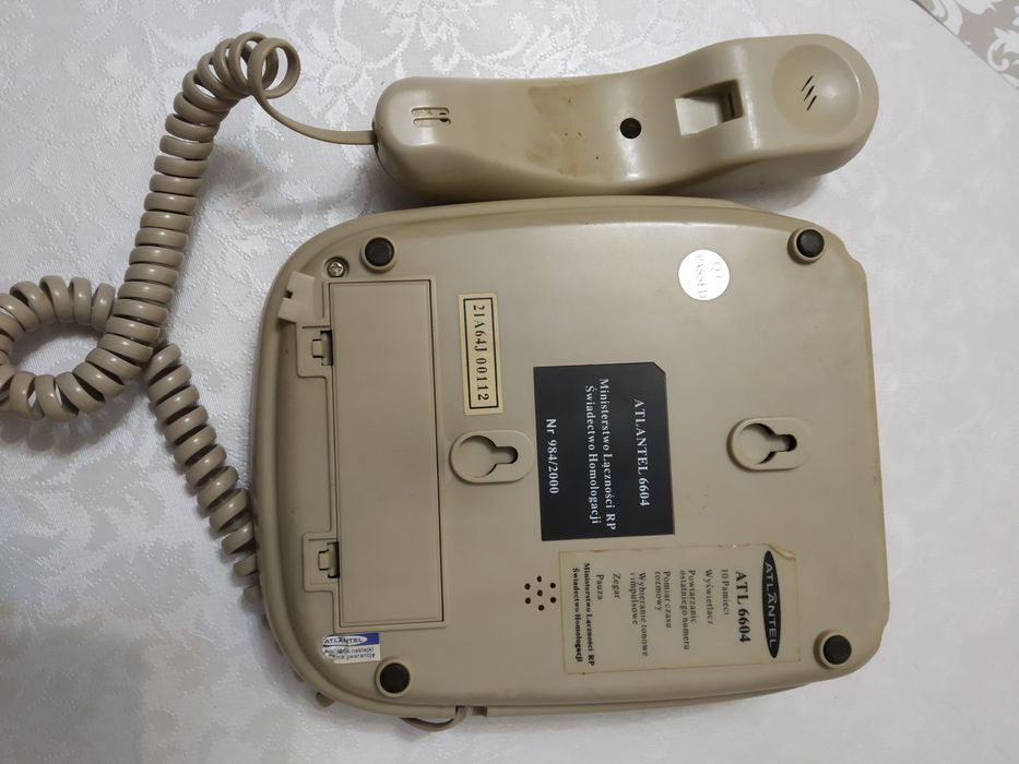Stary aparat telefoniczny Atlantel. PRL