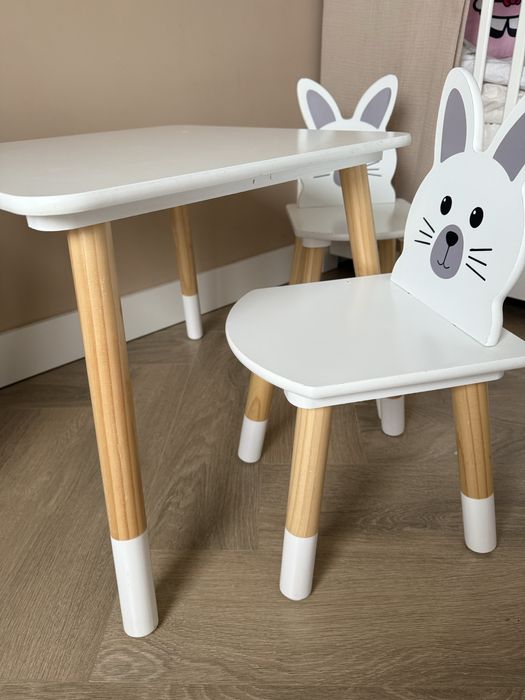 Stolik i krzeselka dla dzieci