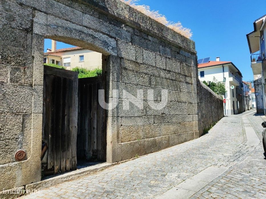 Prédio para venda no coração do Teixoso, Covilhã