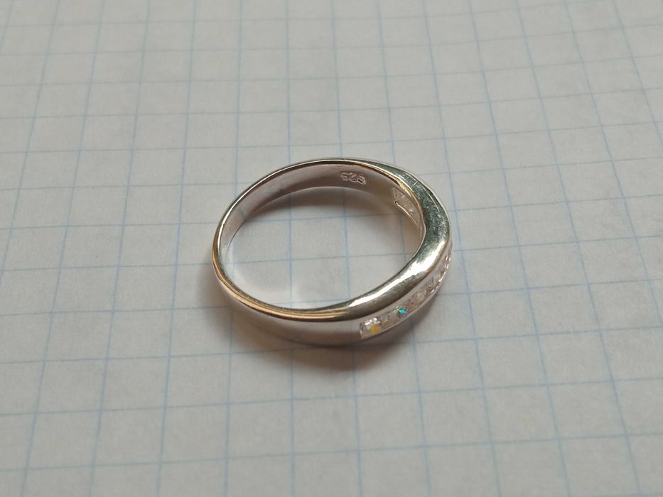 Delikatny pierścionek z cyrkoniami Obrączka r. 13 16,5 mm ze Sr 925