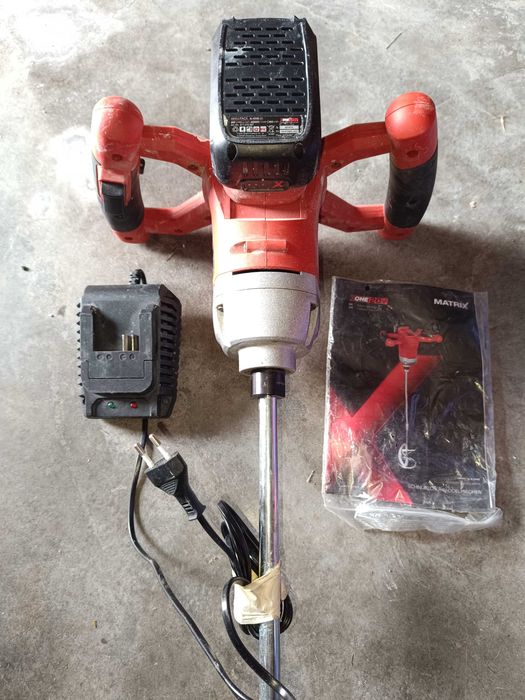 Akumulatorowa mieszarka do zaprawy firmy Matrix 20V 4.0Ah