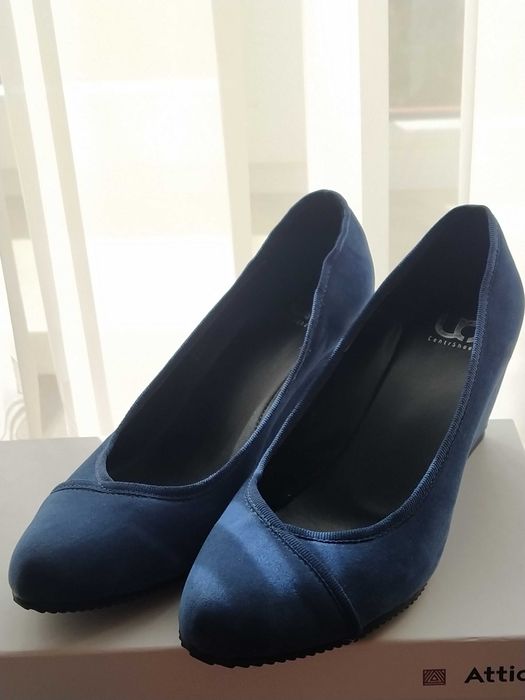 Замшеві жіночі туфлі