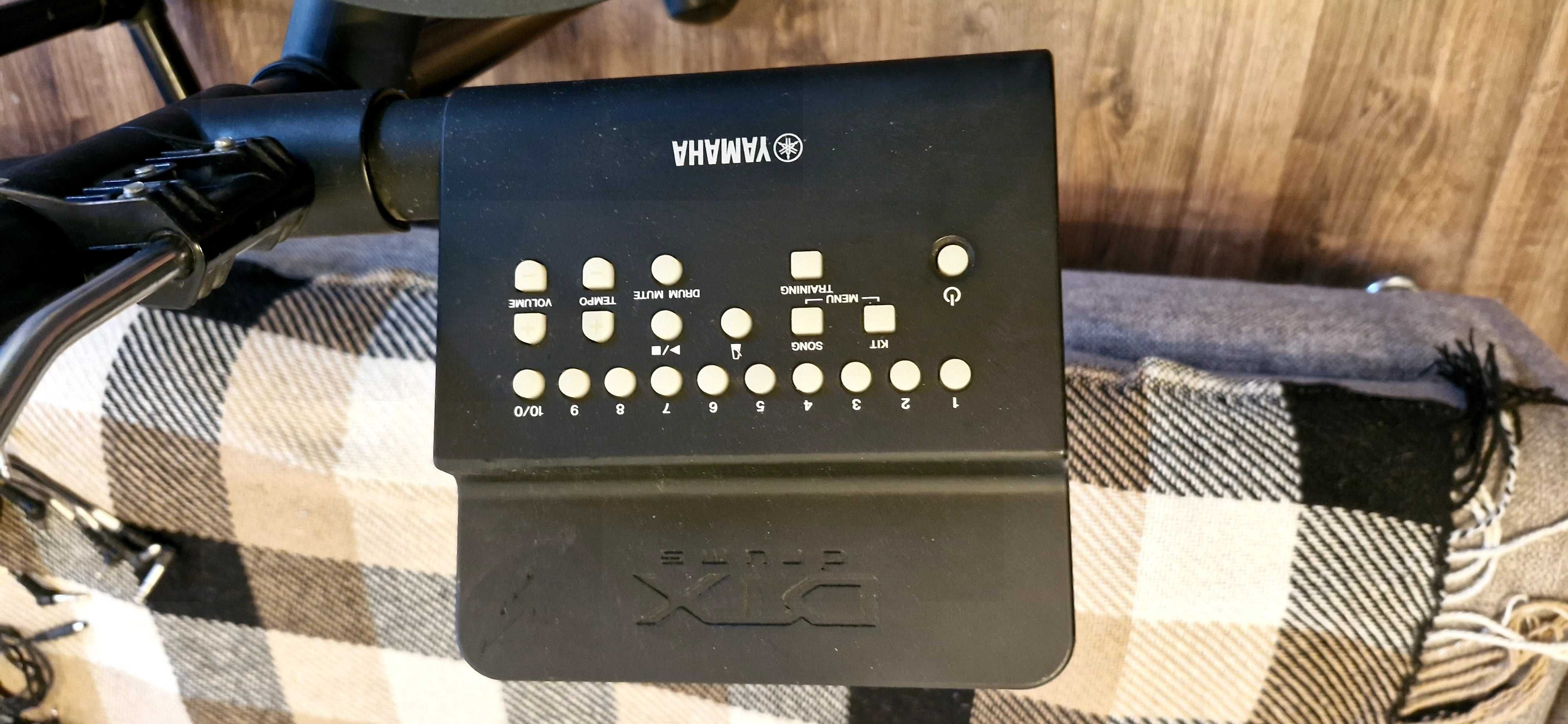 Ударная установка Yamaha DTX450K без басс педали