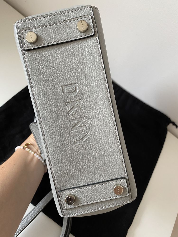 Torebka DKNY skóra naturalna