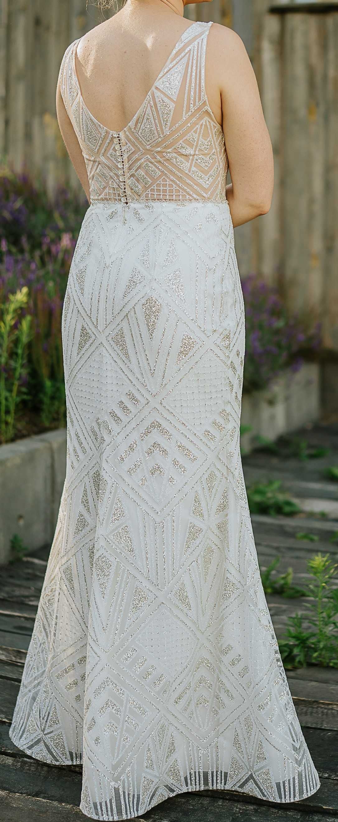 Oryginalna nieszablonowa suknia ślubna model T80 Salon Gala Płock