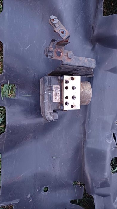 Турбіна на мазду прімасі 1.8 дизель .також є інші запчастини