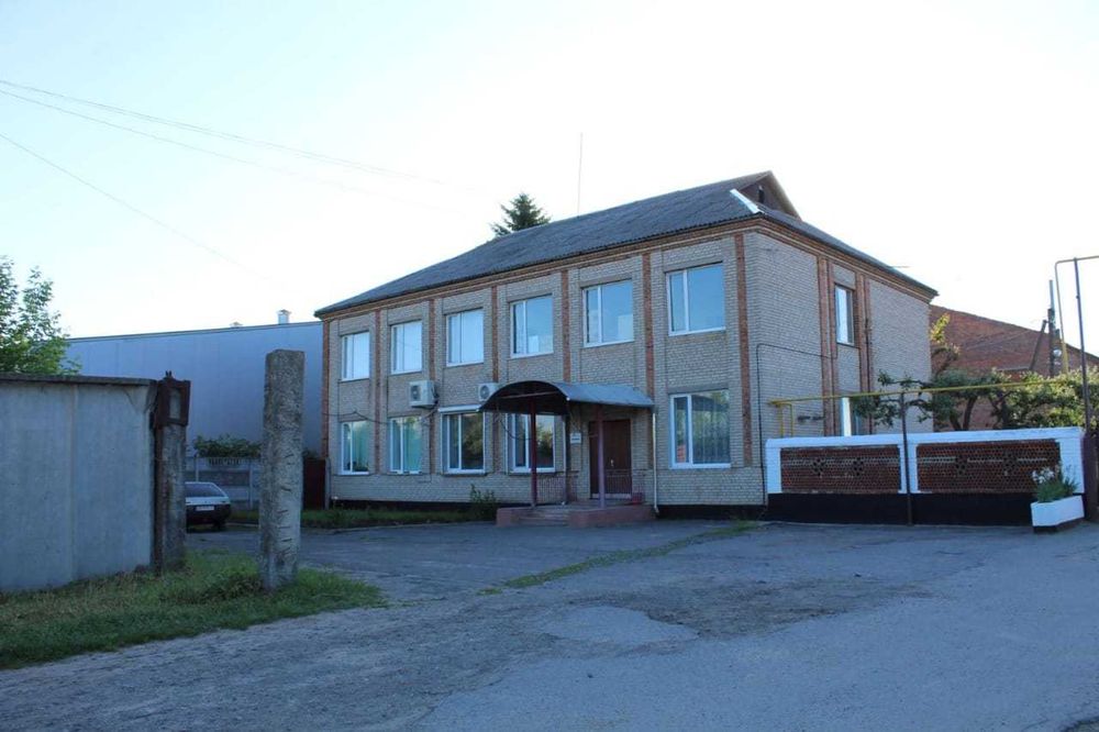 Оренда виробничо-офісної будівлі у м. Літин траса Вінниця–Хмельницький