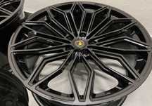 Nowe oryginalne felgi Lamborghini Urus 23" Performante