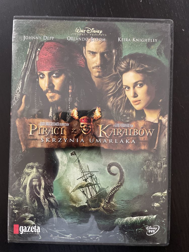 Piraci z Karaibów Skrzynia umarlaka DVD