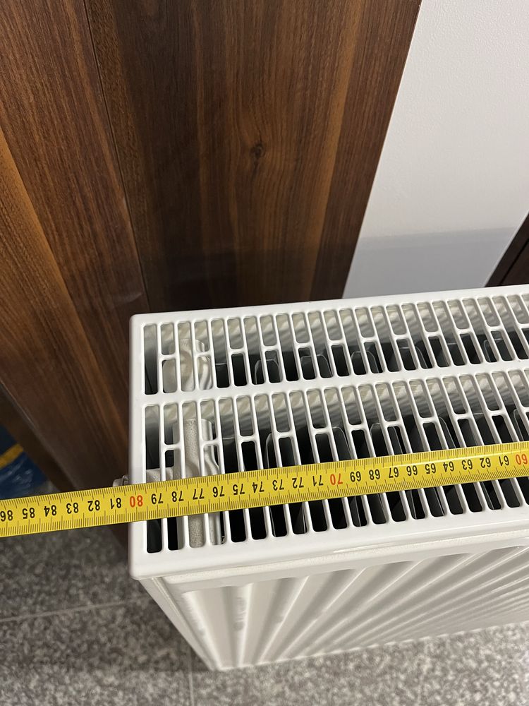 Grzejniki Kermi praktycznie nowe zdemontowane ze sciany ok 1400W
