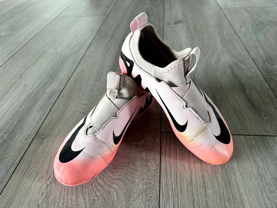 korki, buty do piłki nożnej dla chłopca , Nike Merculiar, rozm.38