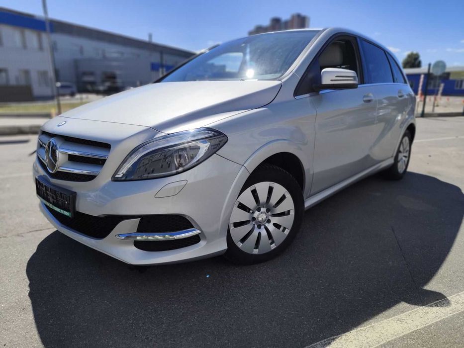 Mersedes B250e 2016 p 68т км рідного пробігу , запас хода 180 км