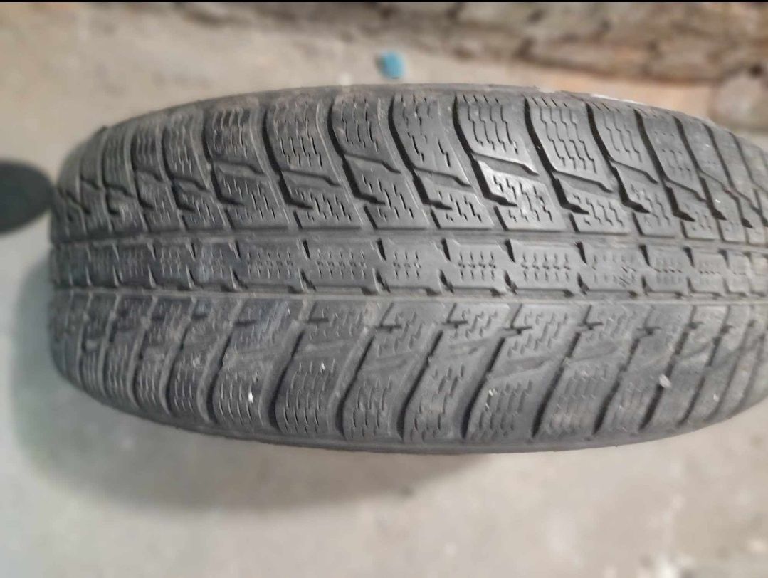 Opony 4 szt  225/65R 17