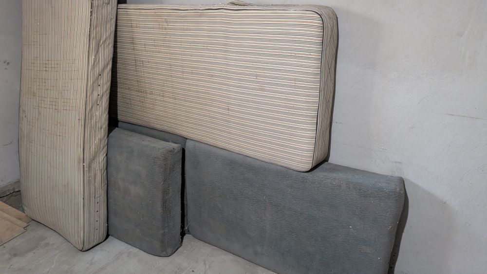 2 матраси для сну + 3 м'які вкладиші