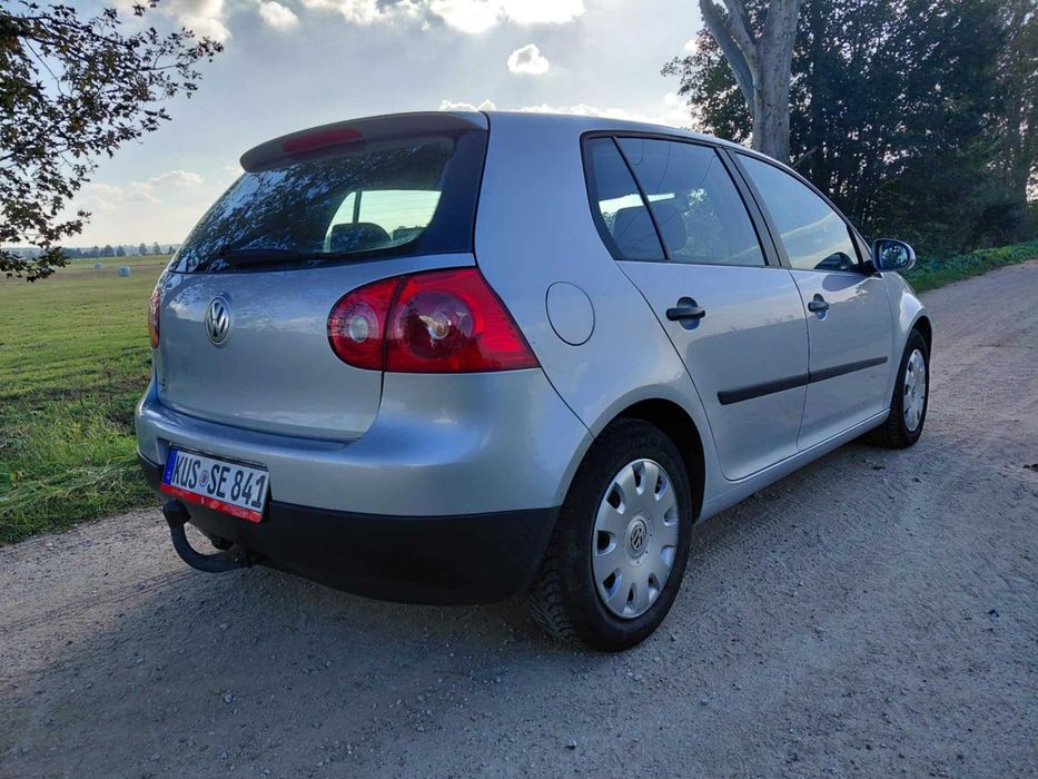Volkswagen Golf V 1.4 benzyna 5 drzwi stan bdb