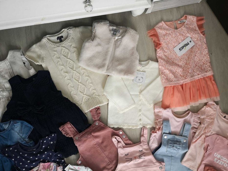 Paka 86-92 sukienki koszulki tshirt spódniczki tiul szefowa tatuś mówi