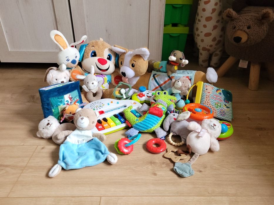 Zabawki niemowlęce interaktywne 0+ Fisher Price i in.
