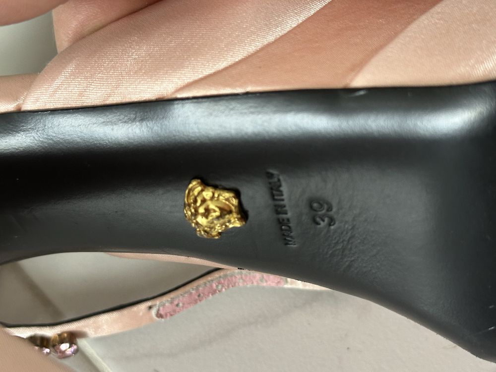 Туфли Versace підбори каблуки версаче туфлі