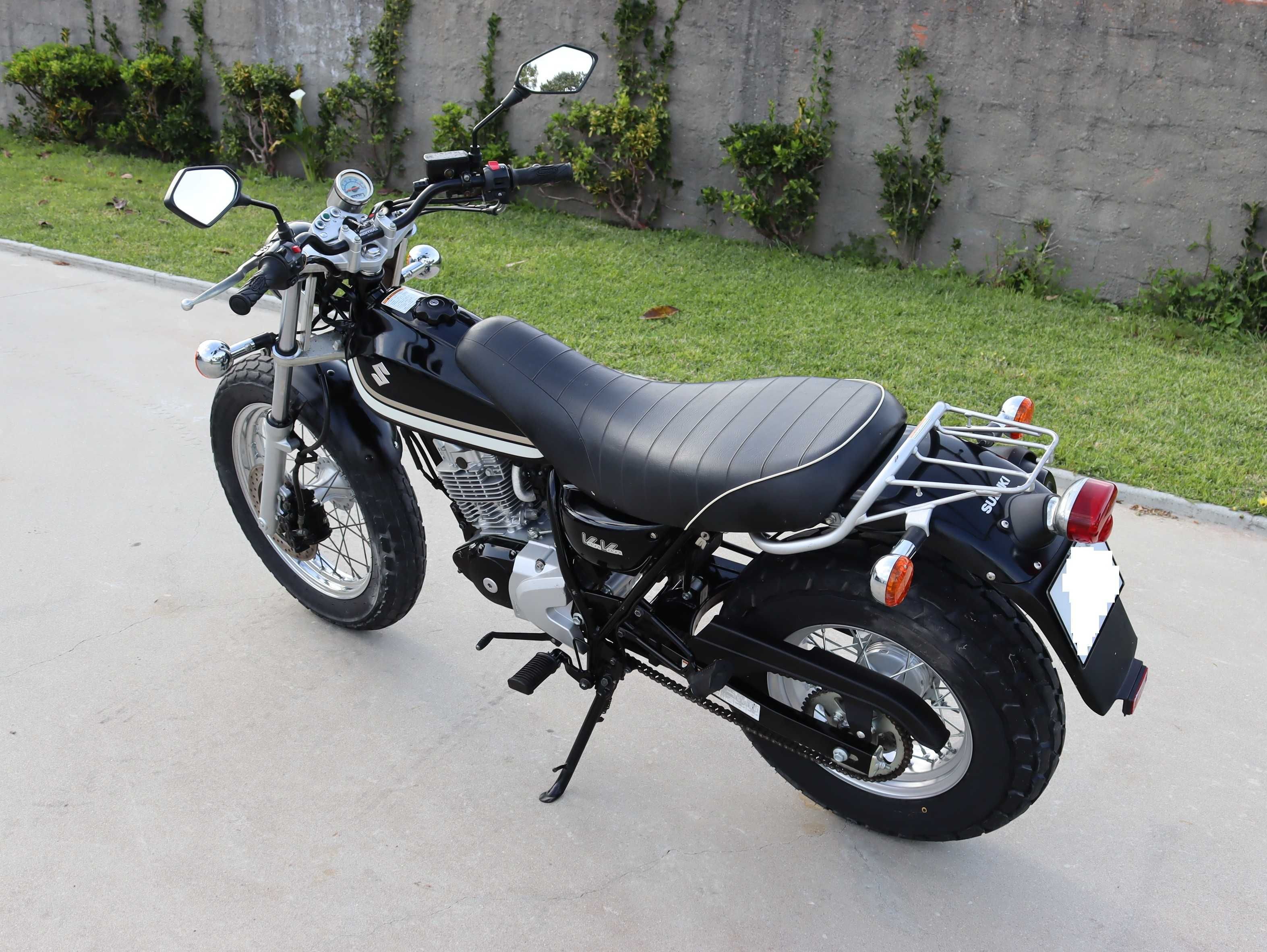 Suzuki Van Van RV 125 (16)