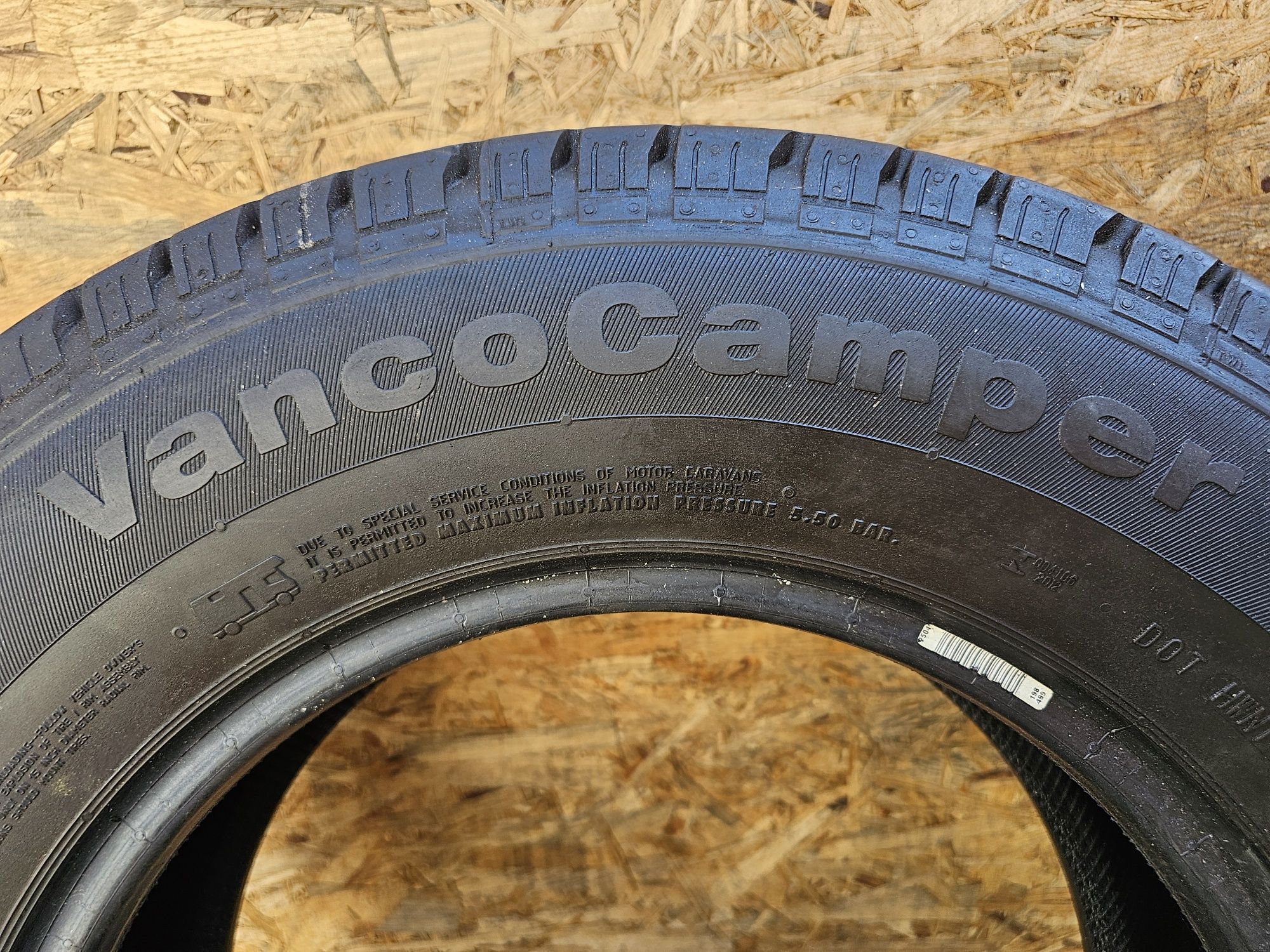 Idealne!!  10mm. 215/70 r15C Continetal Vanco Camper. 3017