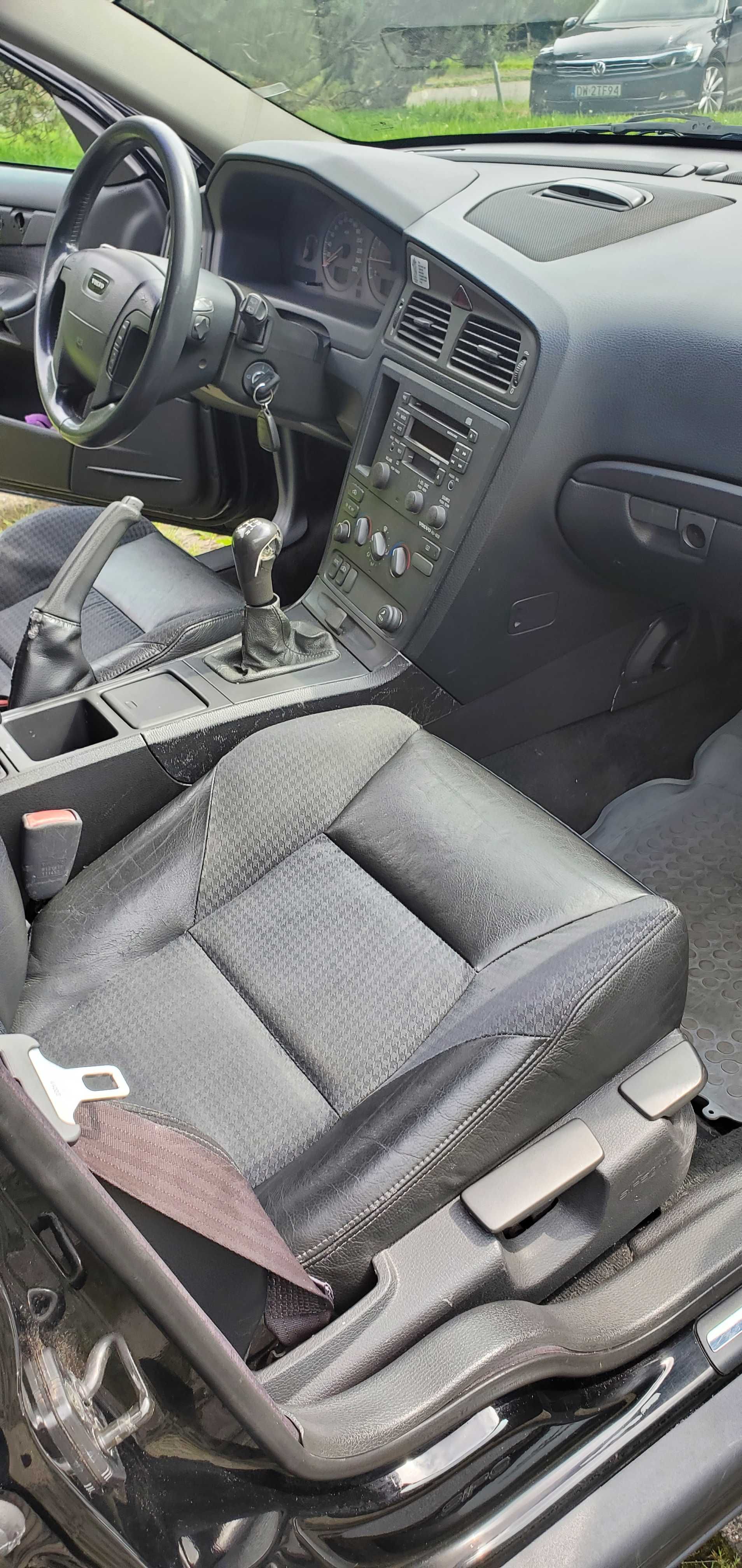 Volvo V70 7 miejsc