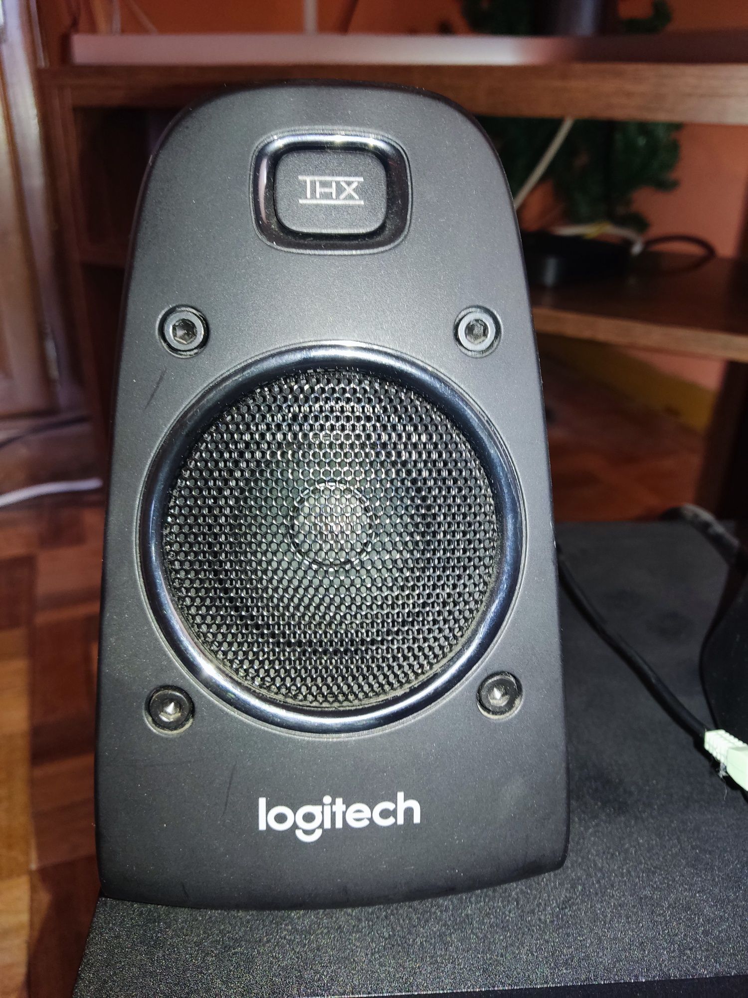 Colunas Logitech Z623