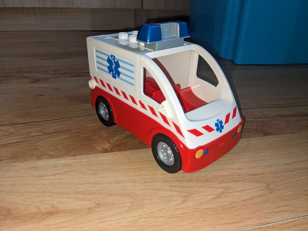 Lego duplo karetka pogotowia ambulans