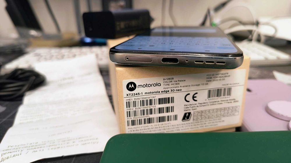 Motorola edge 30 neo 8/125GB + 6 Чохлів + Повний комплект не Samsung