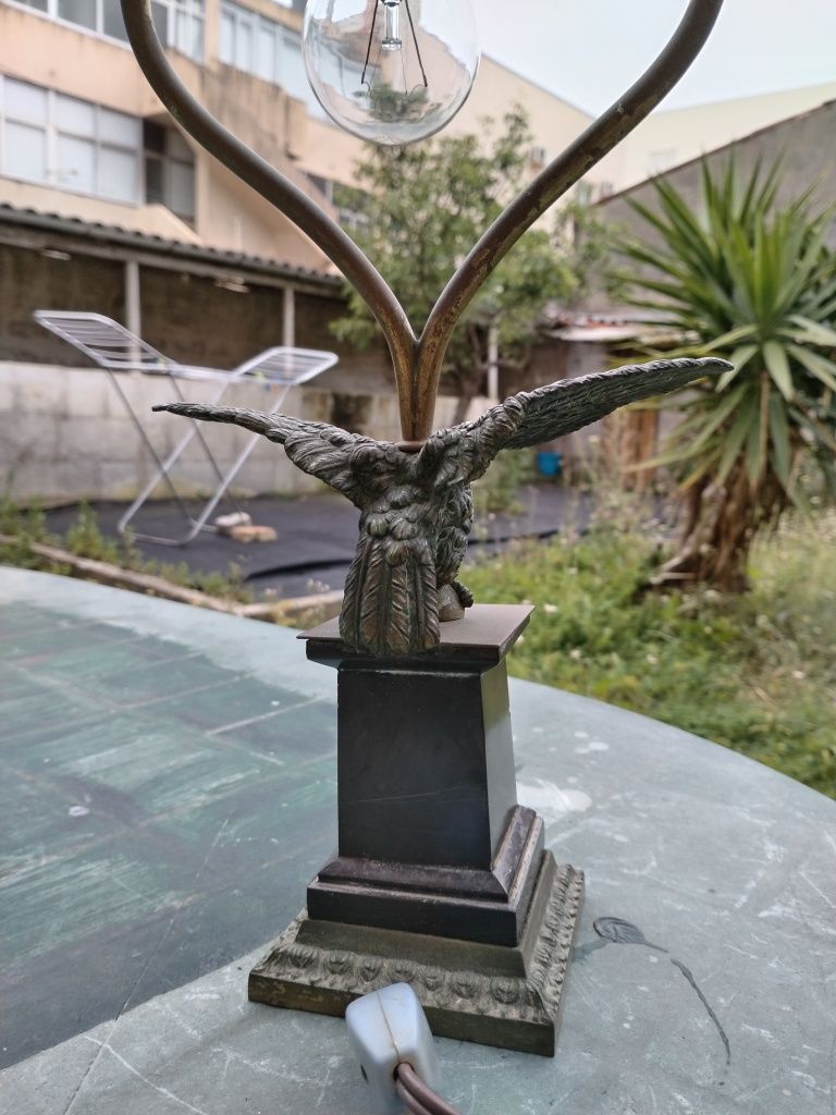Candeeiro bronze impecável