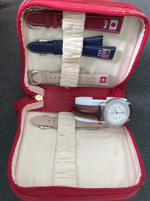 Lote 2 relógios Faconnable