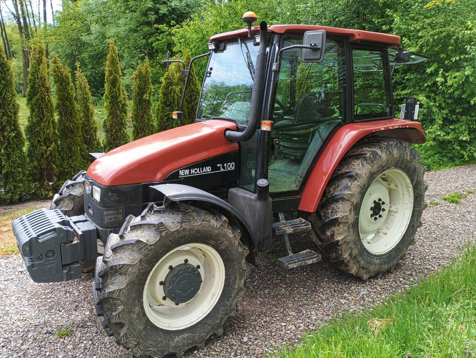 Ciągnik New Holland TL 100