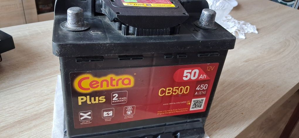 Akumulator centra plus 50 ah 450 a