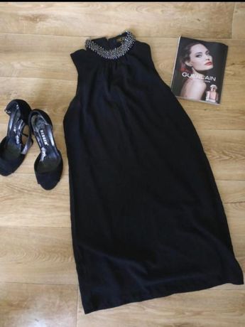 Красивое чёрное платье