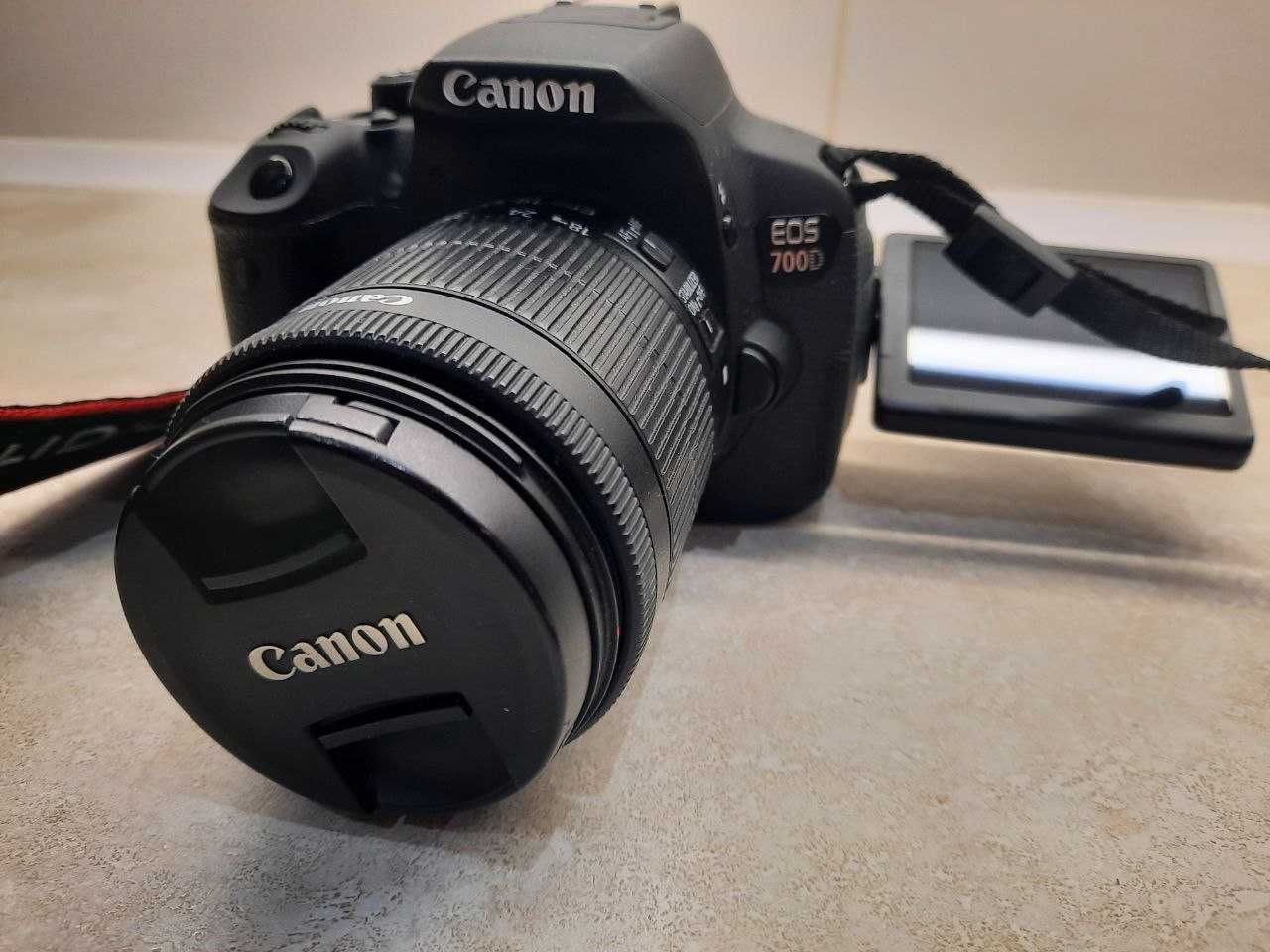 Canon 700D дзеркальний фотоапарат в ідеальному стані