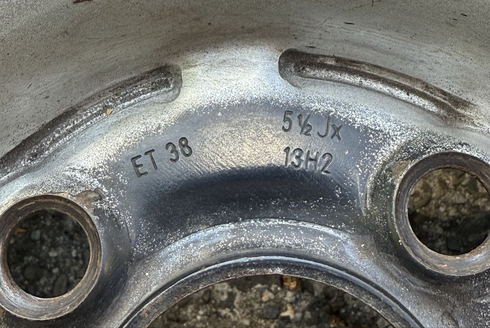 Felgi stalowe 13 cali 4x100 Volkswagen komplet
