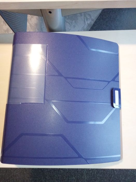 Sprzedam segregatory Leitz