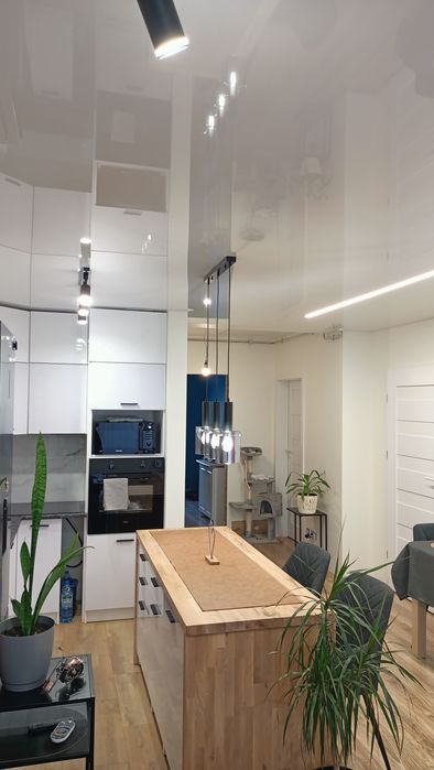 Nowoczesne Sufity Napinane – Profesjonalny Montaż!