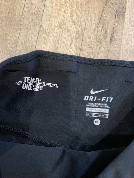 Sportowe legginsy 3/4 nike damskie