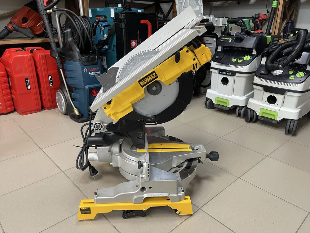 Dewalt D27113 / вживана комбінована пила Девольт 1600W 305mm