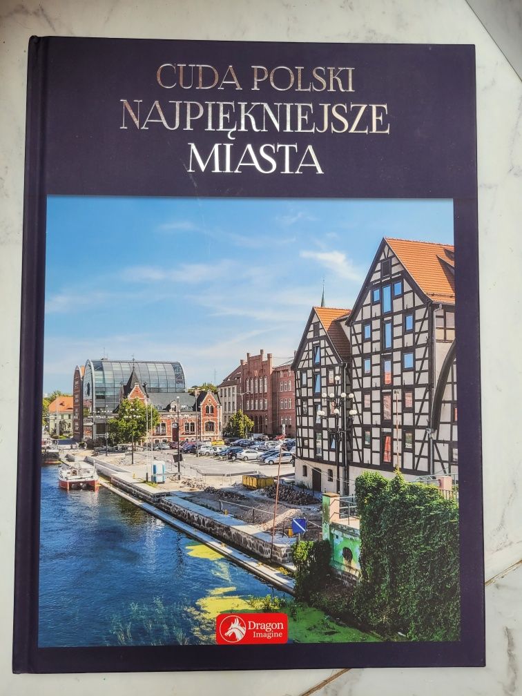 Książka "Cuda polski najpiękniejsze miasta"