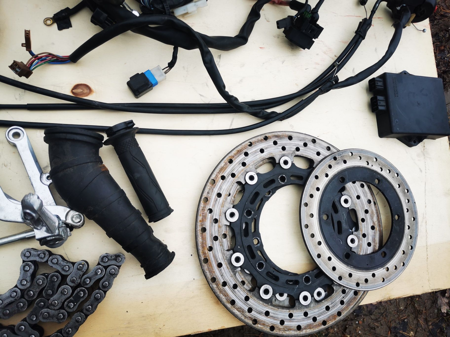 Zacisk tarcze wiązka czujnik yamaha r6 rj03 komputer set części