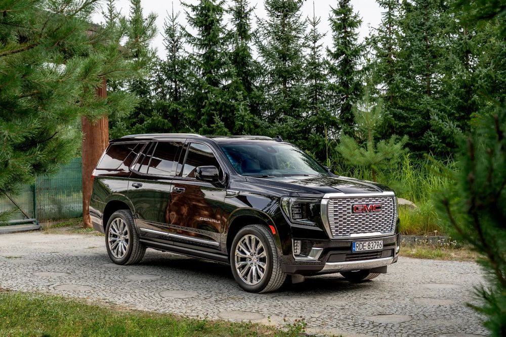 GMC Yukon YUKON / DENALI / 6.2L V8 Bezwypadkowy Idealny Stan Kanada Hak 7 osob