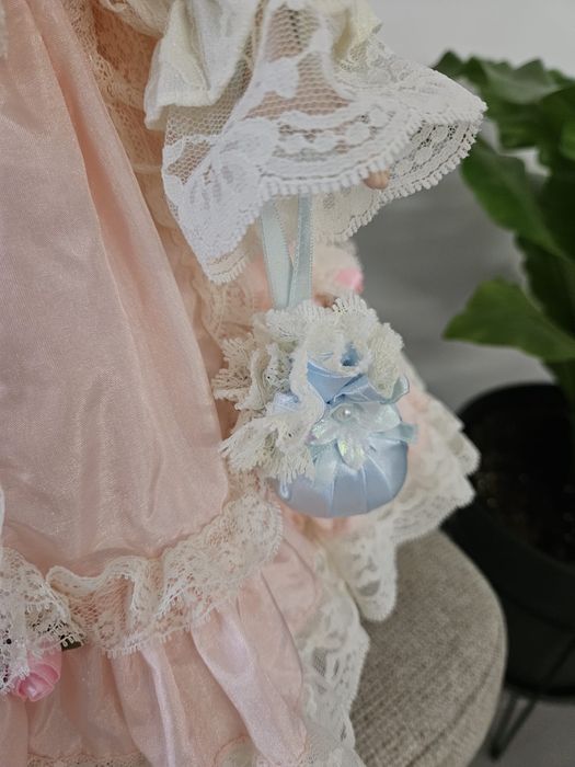 Boneca porcelana - 45 cm