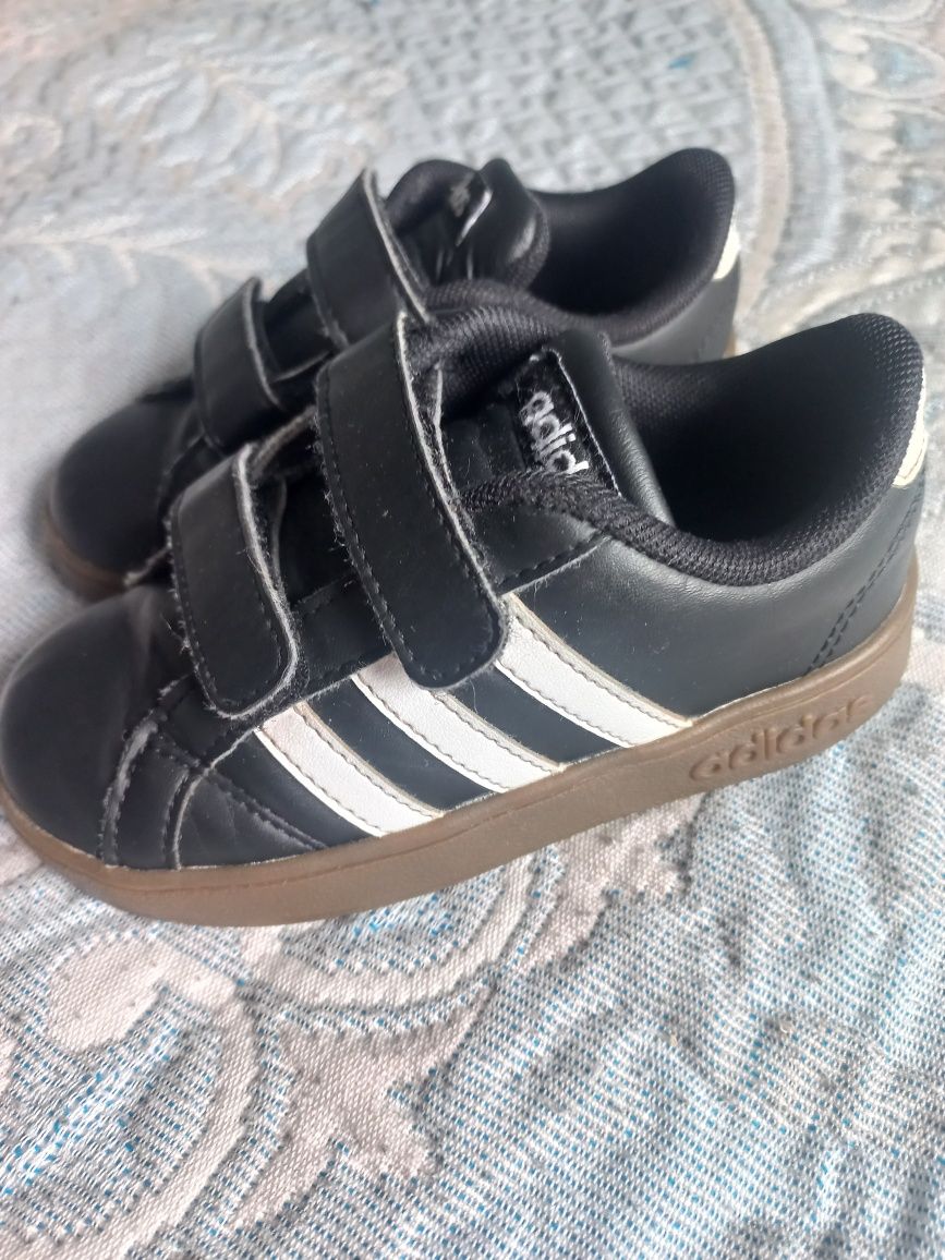 Adidas tenisówki czarne r. 25,5