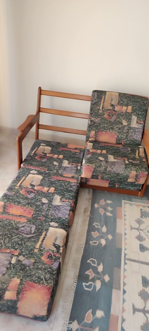 Sofá cama: Conjunto de 2 poltronas e 1 sofá
